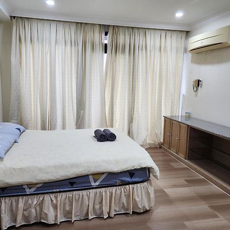 Riverbank Suites Kuching Waterfront المظهر الخارجي الصورة